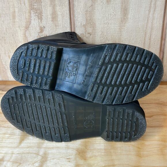 NEW Dr. Martens 1460 SUB fleece-lined boots in Women’s size 6 (EU 37) Waterproof - Picture 7 of 8